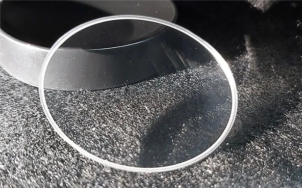 藍(lán)寶石窗口片在光學(xué)和工業(yè)領(lǐng)域的主要應(yīng)用