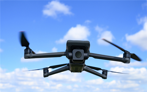 淺談藍(lán)寶石玻璃在無人機(jī)相機(jī)鏡頭保護(hù)玻璃上的應(yīng)用